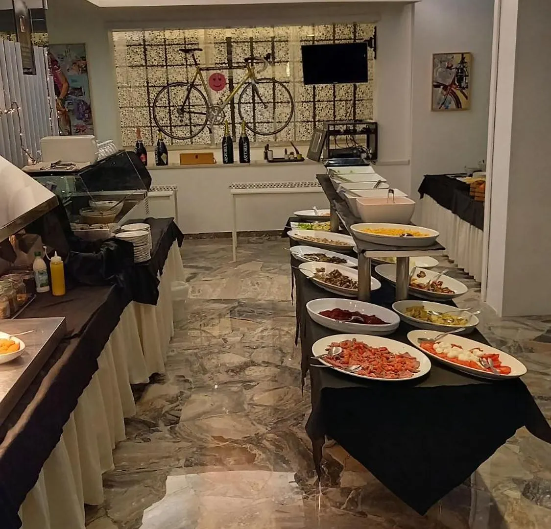 Hotel Gambrinus 里乔内 3*,  意大利